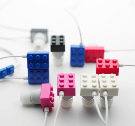 Gli auricolari diventano spiritosi con i Lego